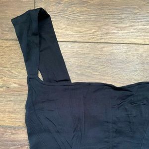 URBAN OUTFITTERS Crop Top